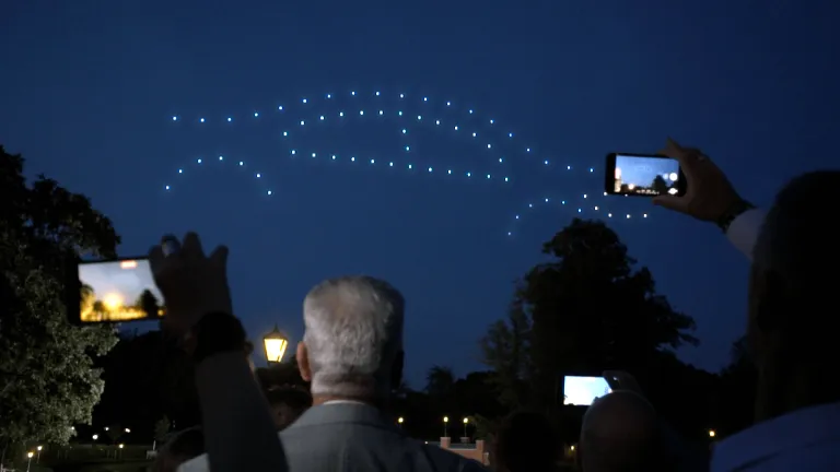 Hendy 25 Club Drone Show